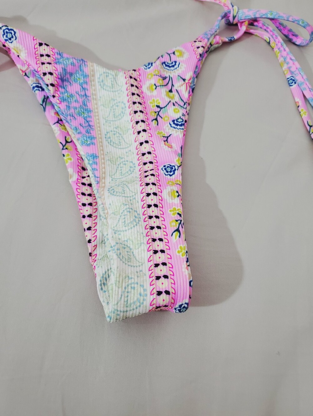 DIPPIN DAISIES Soft Cheeky High Cut Paisley Patchwork Reversible Seamless Bottom - Picture 3 of 8